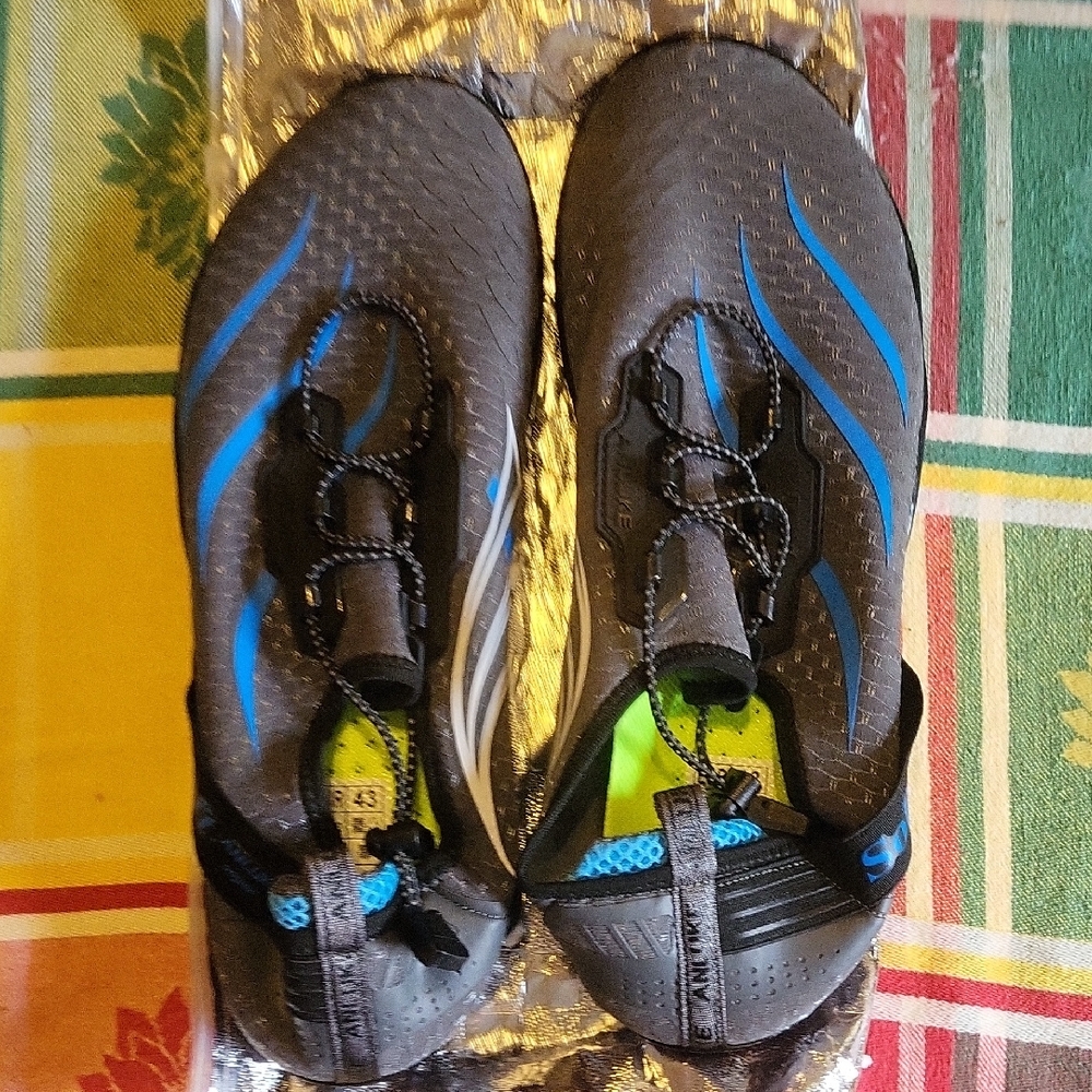Gray and Blue Functional Shoes